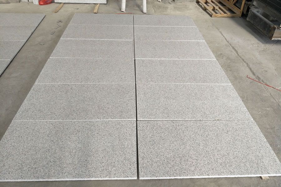 G325 silver grey granite